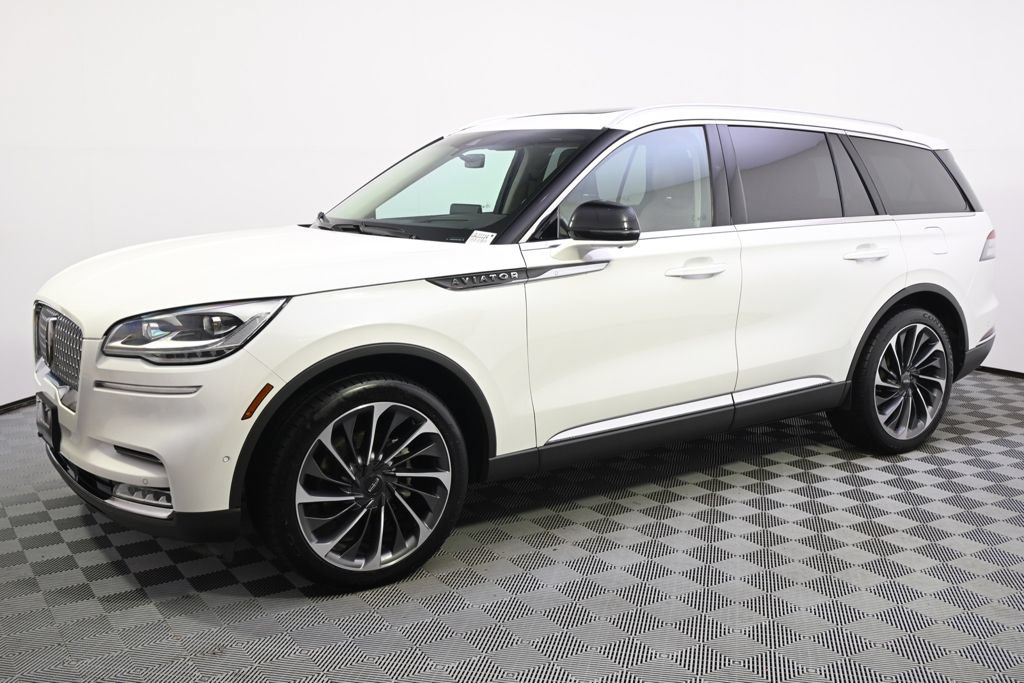 Used 2020 Lincoln Aviator Reserve w/ Equipment Group 202A AWD/4WD image 2
