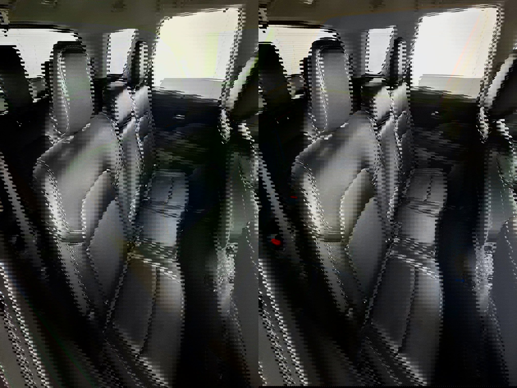 Used 2023 Nissan Pathfinder SL image 25