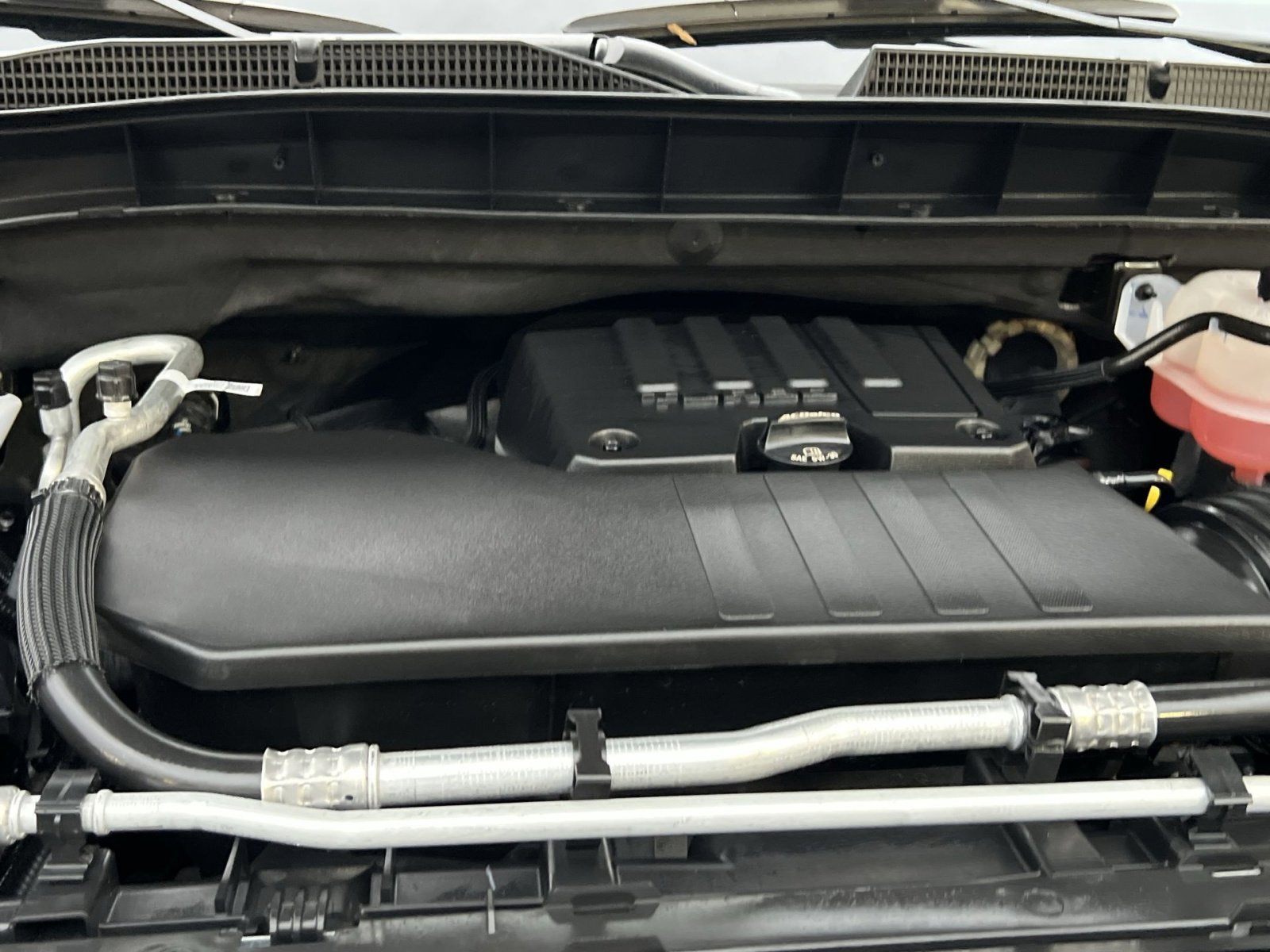 Used 2024 GMC Sierra 1500 Elevation image 27