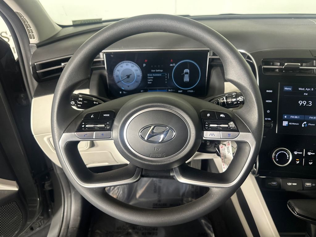 Used 2024 Hyundai Tucson SE image 23