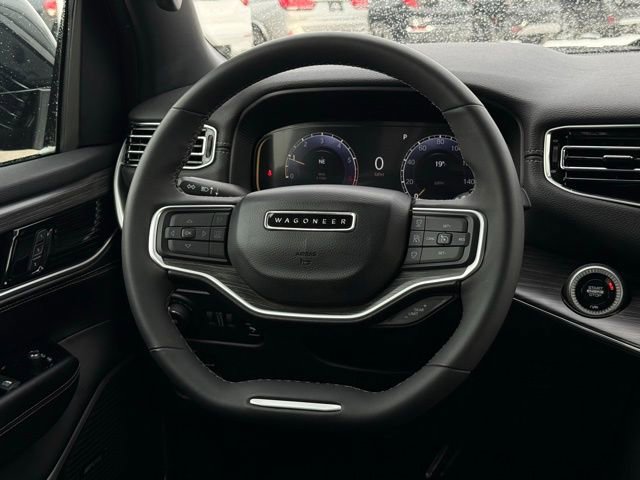 Used 2024 Jeep Wagoneer L Series II w/ Flexible Seating Group image 9