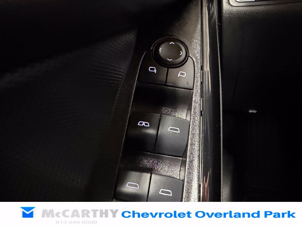 Used 2025 Chevrolet Equinox LT AWD/4WD image 16
