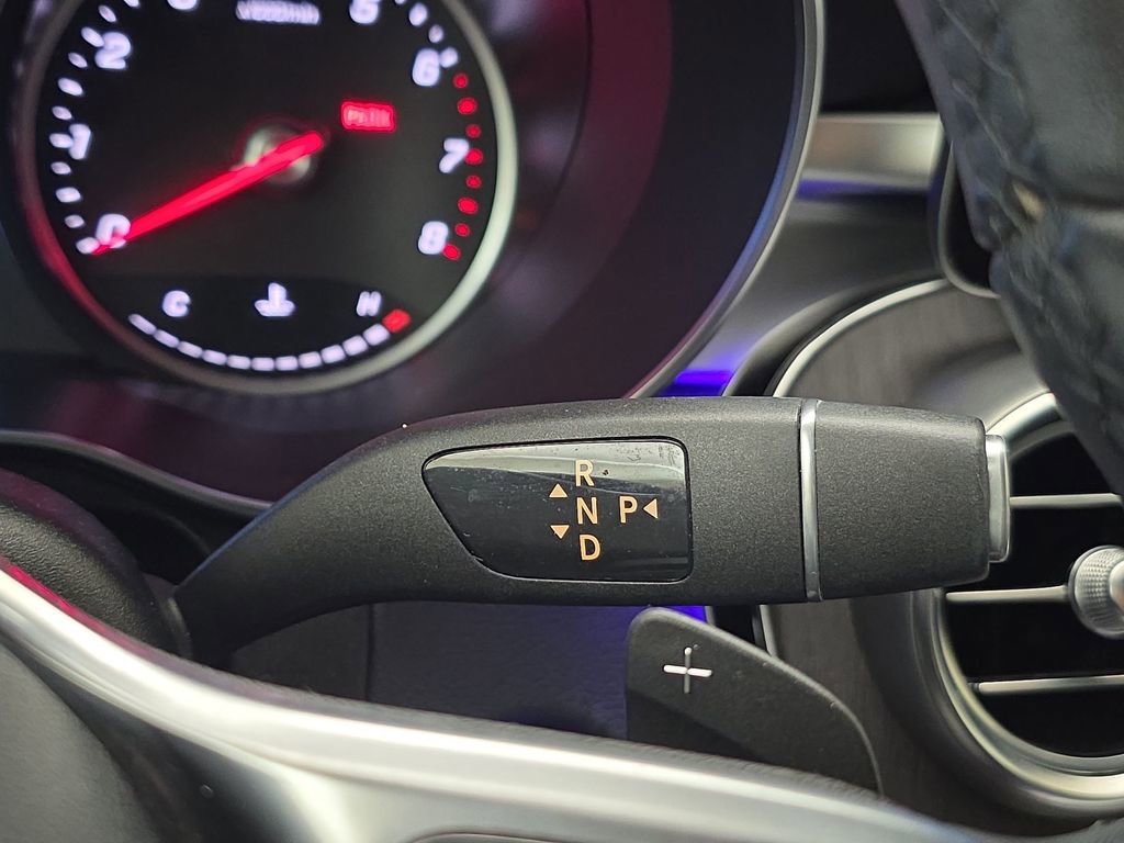 Used 2021 Mercedes-Benz GLC 300 4MATIC image 21