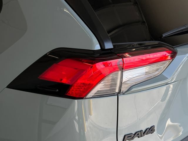 Used 2022 Toyota RAV4 XLE w/ Convenience Package AWD/4WD image 18