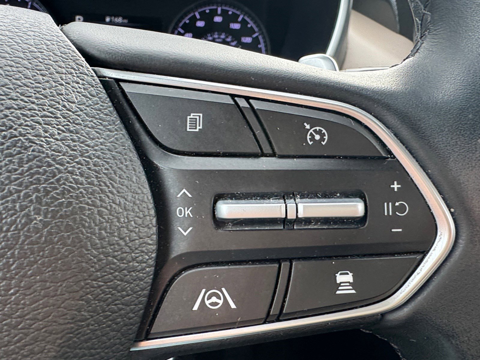 Certified 2023 Hyundai Santa Fe SEL image 19