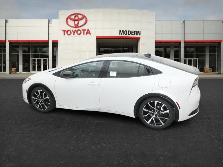 New 2026 Toyota Prius Plug-In Hybrid FWD image 11
