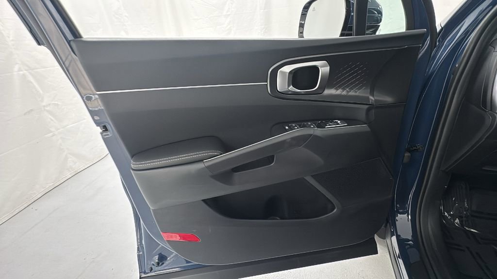 New 2026 Kia Sorento S image 18
