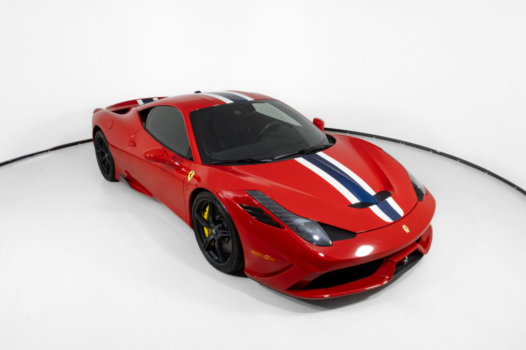 Used 2015 Ferrari 458 Speciale Coupe RWD image 12