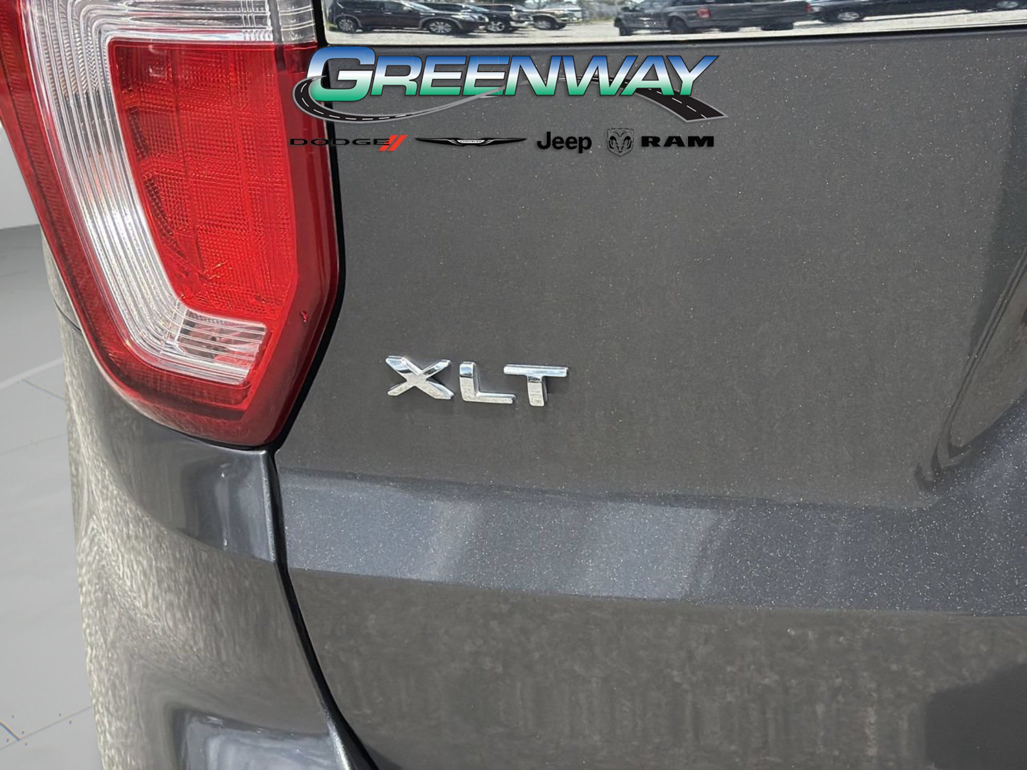 Used 2016 Ford Explorer XLT w/ Equipment Group 202A FWD image 35