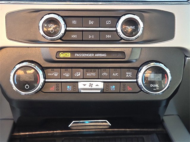 Used 2022 Ford F350 Lariat w/ Lariat Ultimate Package image 23