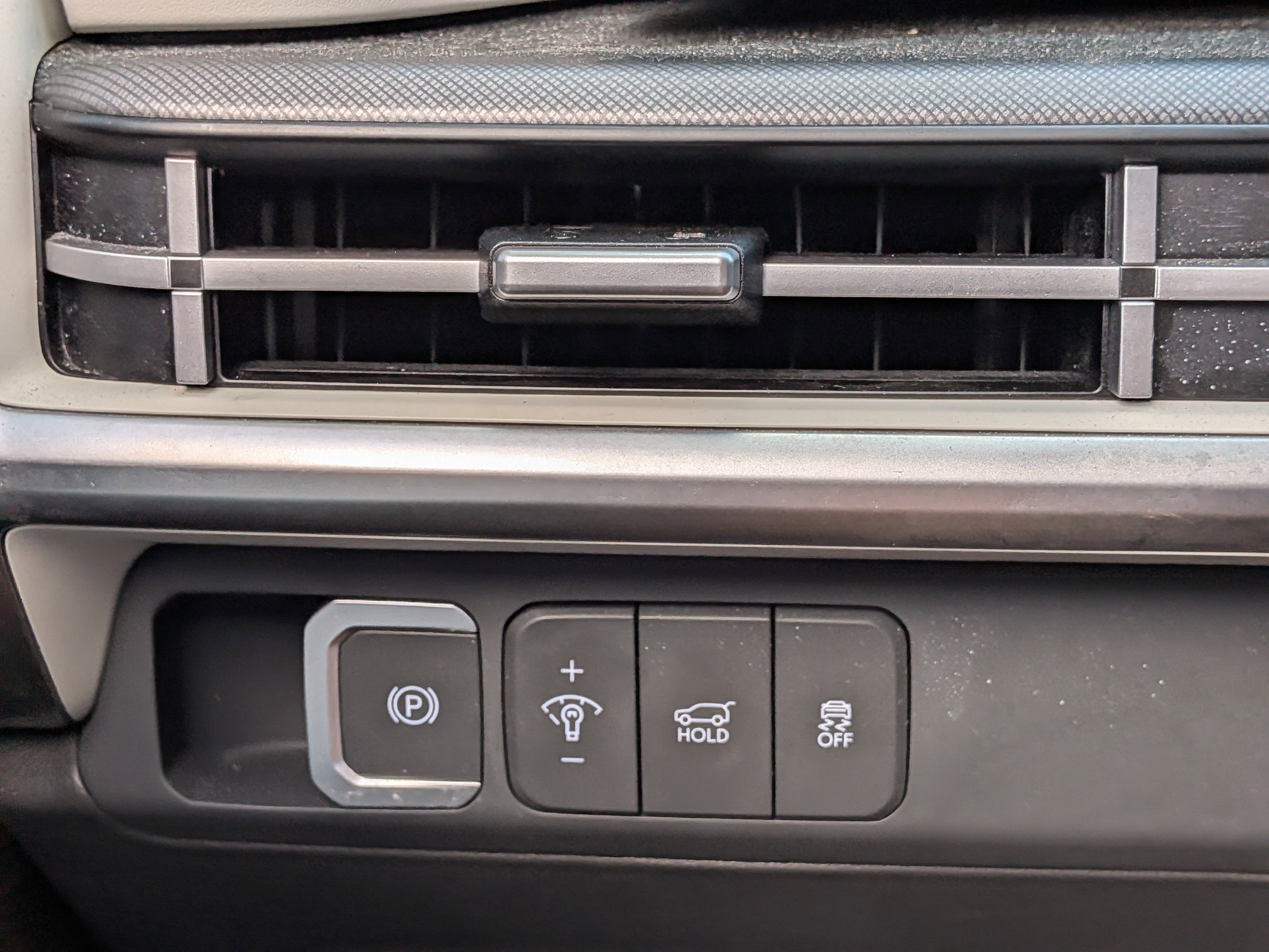 Used 2024 Hyundai Santa Fe SEL image 24