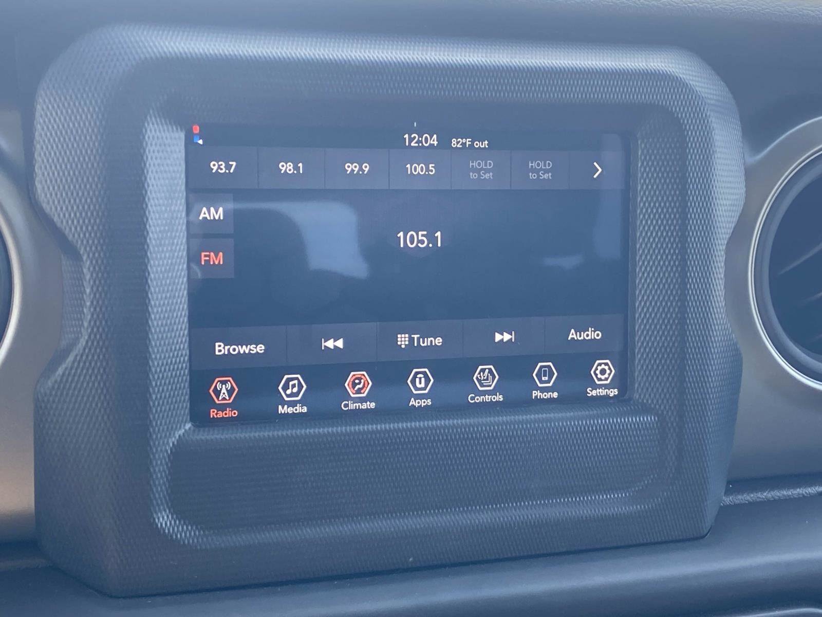 Certified 2023 Jeep Gladiator Sport image 25