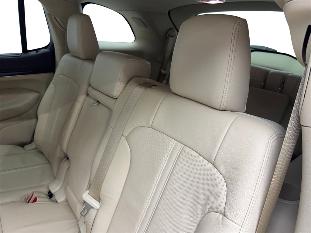 Used 2019 Lincoln MKT AWD image 34