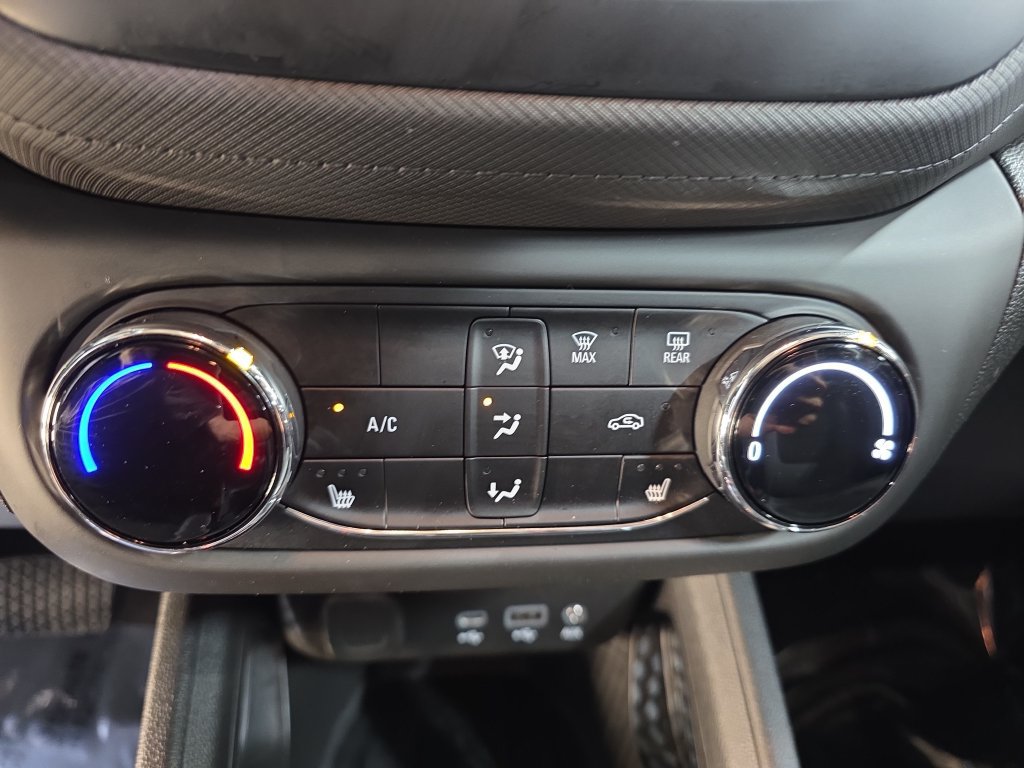 Used 2023 Chevrolet TrailBlazer LT AWD/4WD image 20