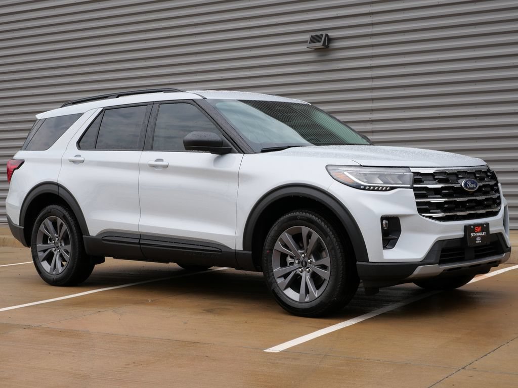 New 2026 Ford Explorer Active w/ Active Comfort Package