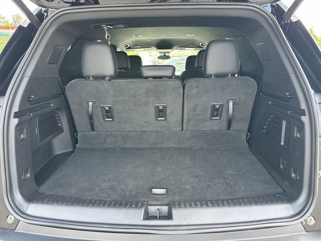 Certified 2025 Chevrolet Traverse LT FWD image 25