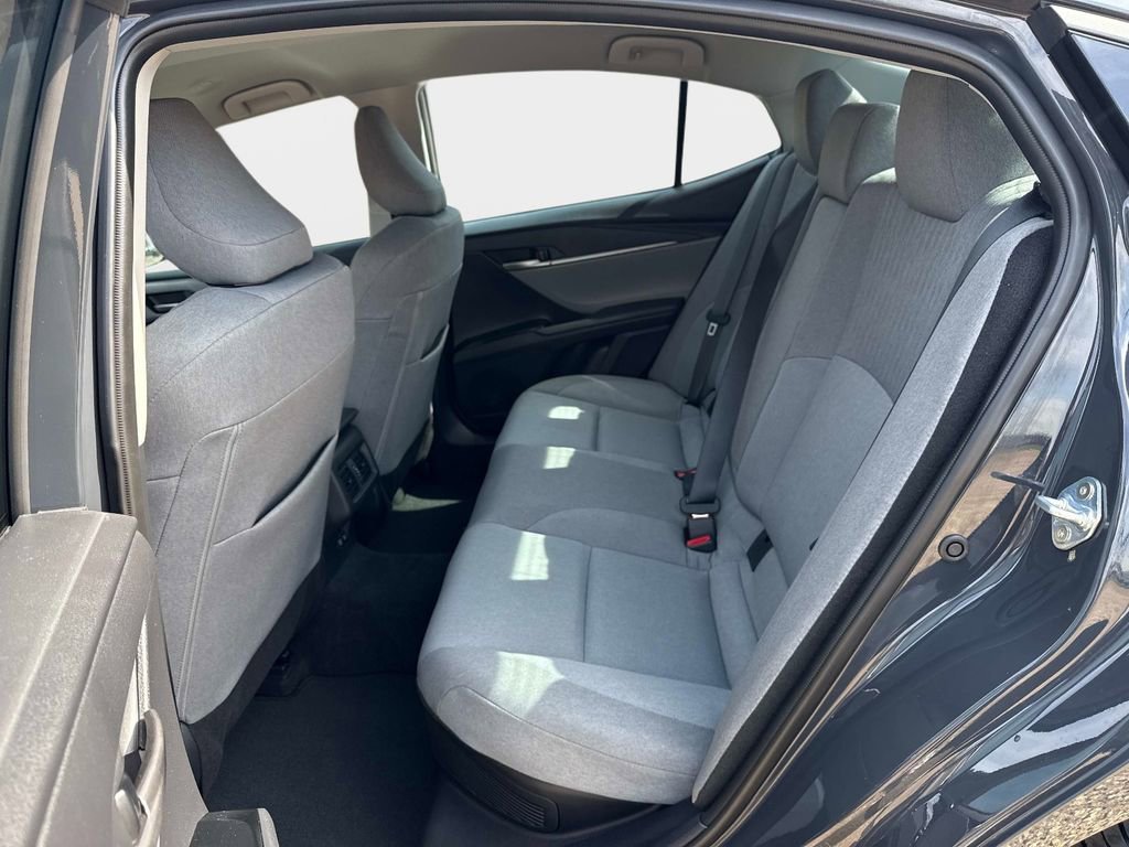 Used 2025 Toyota Camry LE w/ Convenience Package image 14