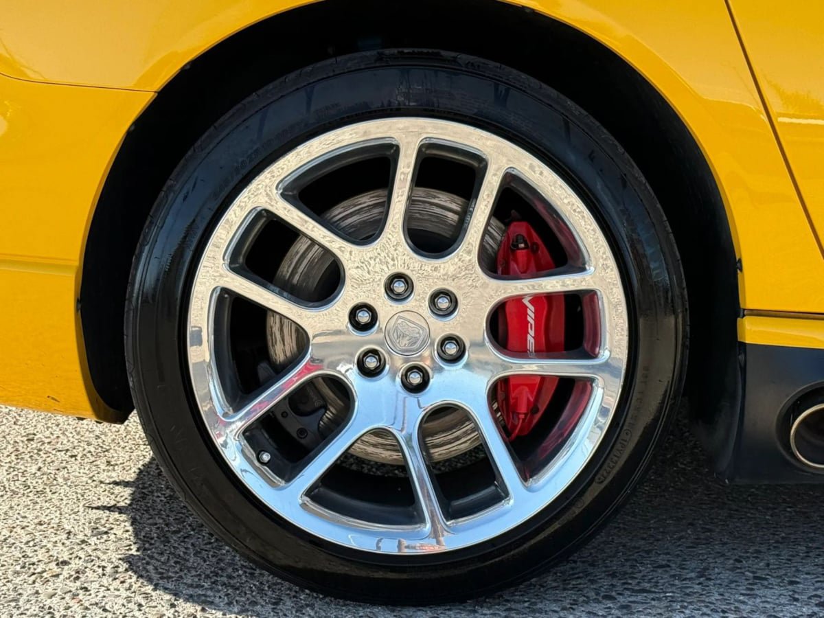 Used 2005 Dodge Viper SRT-10 RWD image 34