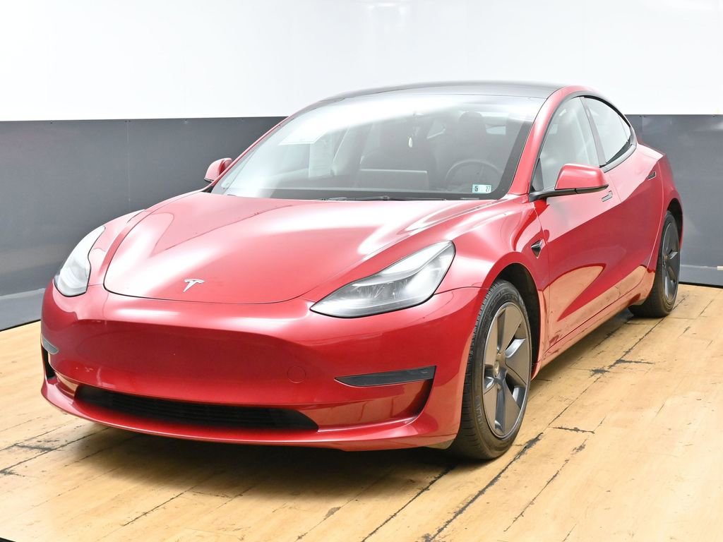 Used 2023 Tesla Model 3 Standard Range RWD image 4