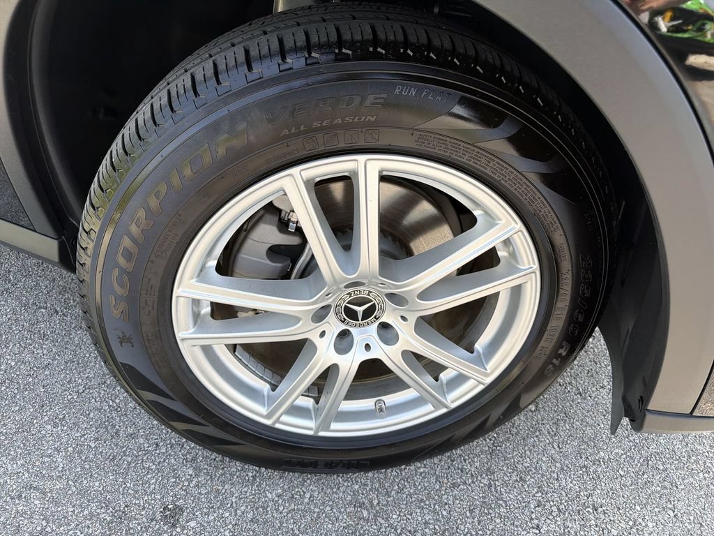 Used 2023 Mercedes-Benz GLC 300 4MATIC image 19