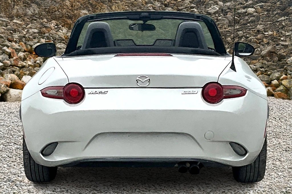 Used 2016 MAZDA MX-5 Miata Sport image 4