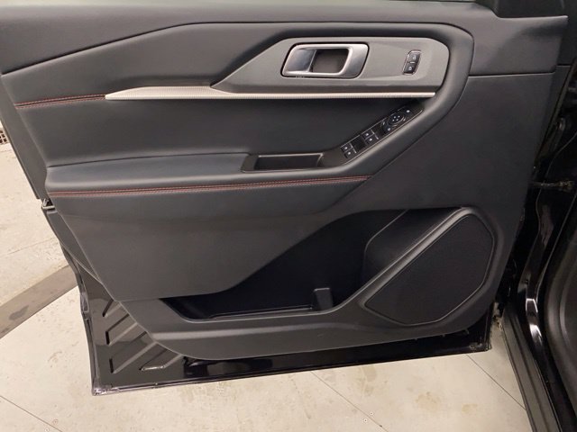 Used 2018 Ford Escape Titanium w/ Ford Safe & Smart Package AWD/4WD image 65
