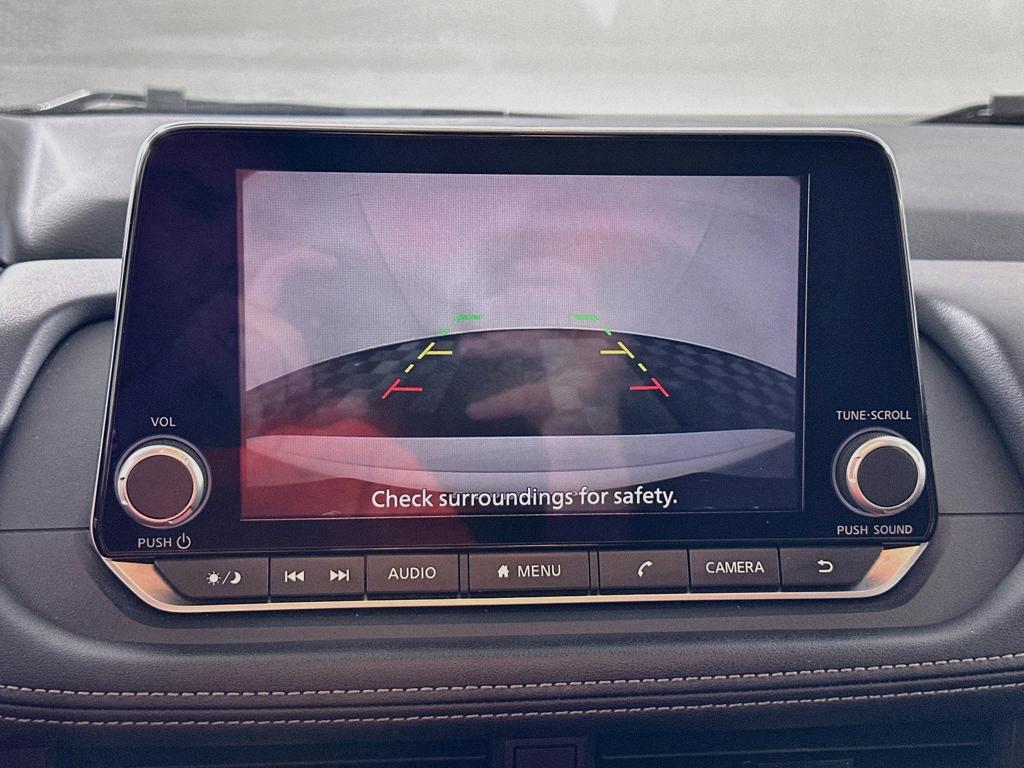 Used 2025 Nissan Rogue SV FWD image 23
