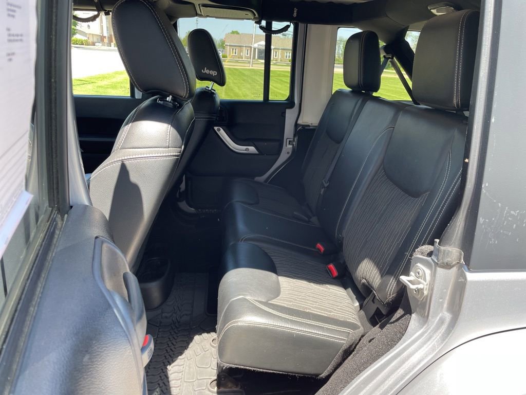 Used 2015 Jeep Wrangler Unlimited Sport AWD/4WD image 10