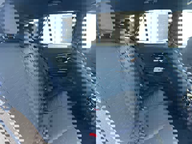 Used 2025 Mercedes-Benz GLC 300 GLC 300 image 17