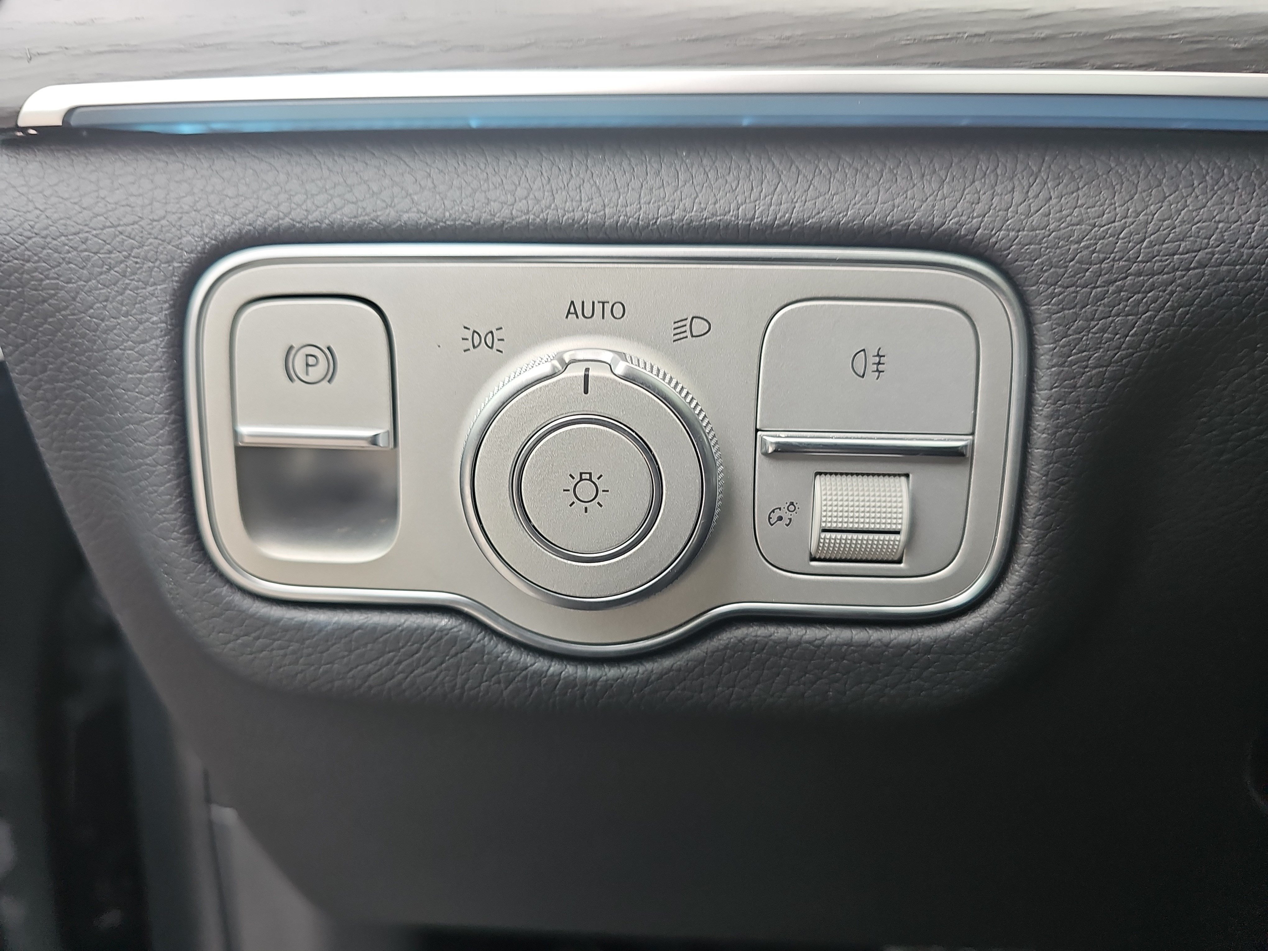 Certified 2024 Mercedes-Benz GLS 450 4MATIC image 29