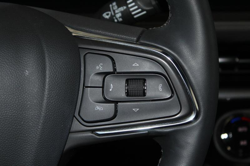 Used 2025 Buick Envista Sport Touring w/ Convenience I Package image 15