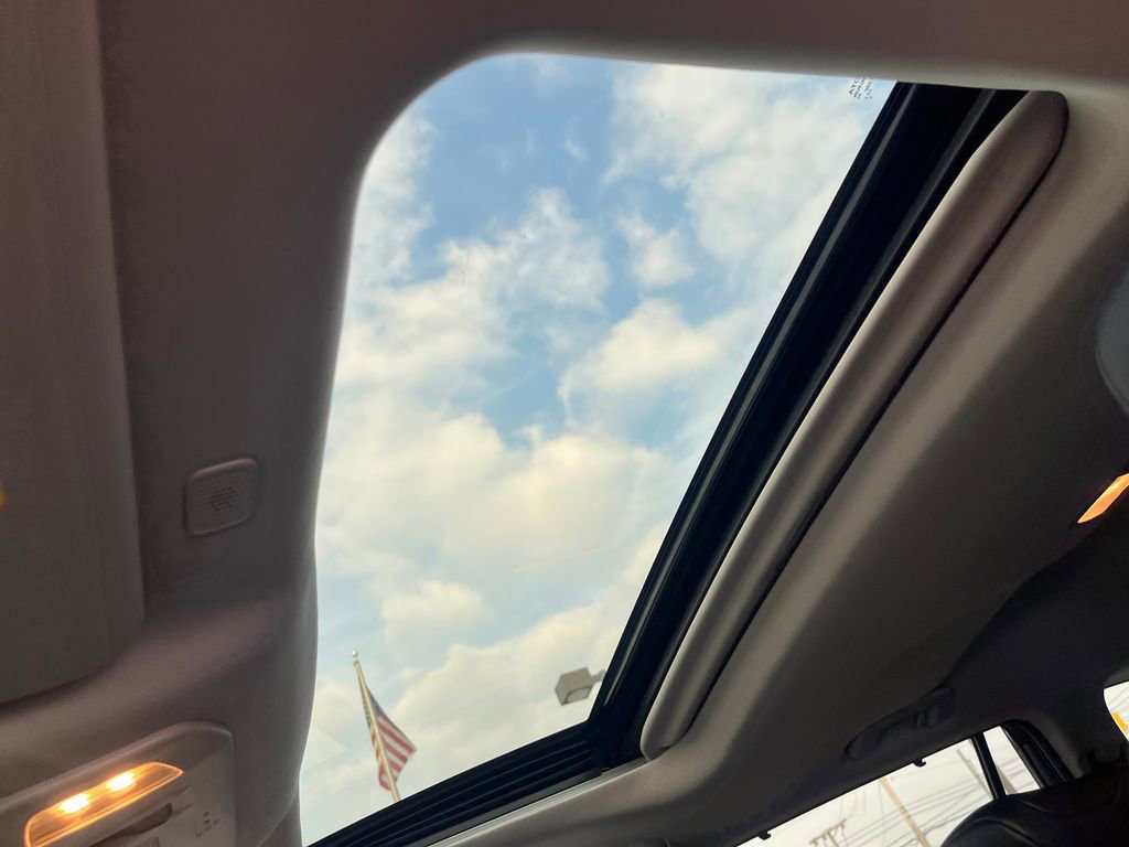 Certified 2023 Toyota Highlander XLE image 24