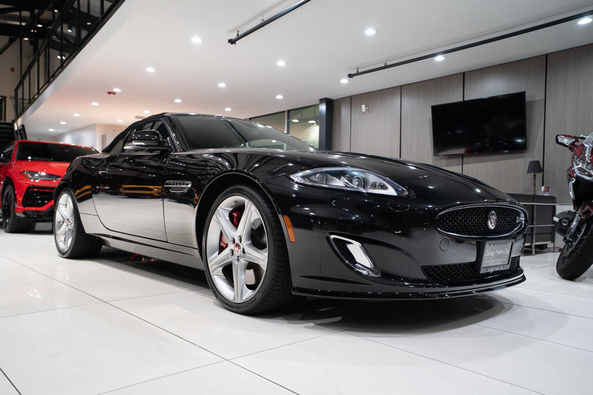 Used 2015 Jaguar XKR R RWD image 32