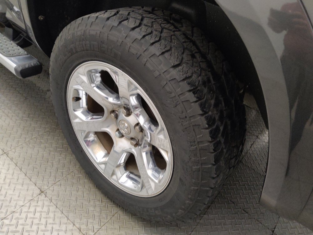 Used 2016 RAM 1500 Laramie w/ Convenience Group AWD/4WD image 31