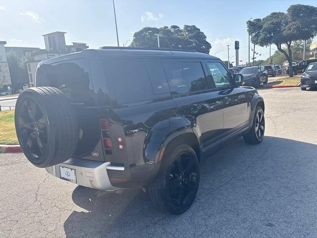 Used 2023 Land Rover Defender 110 S AWD/4WD image 4