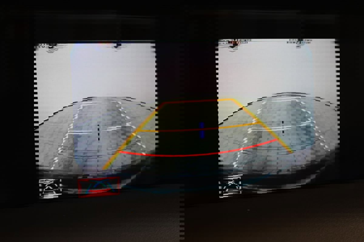 Used 2022 Lexus LC 500 Coupe w/ Performance Package RWD image 7