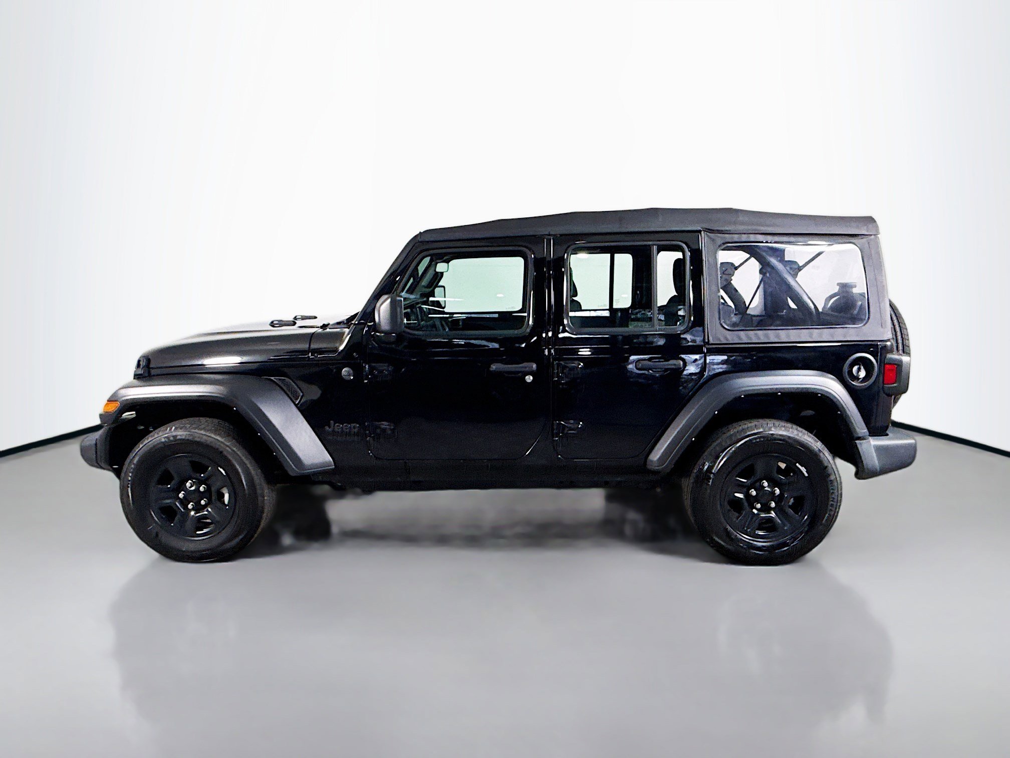 Used 2022 Jeep Wrangler Unlimited Sport image 6