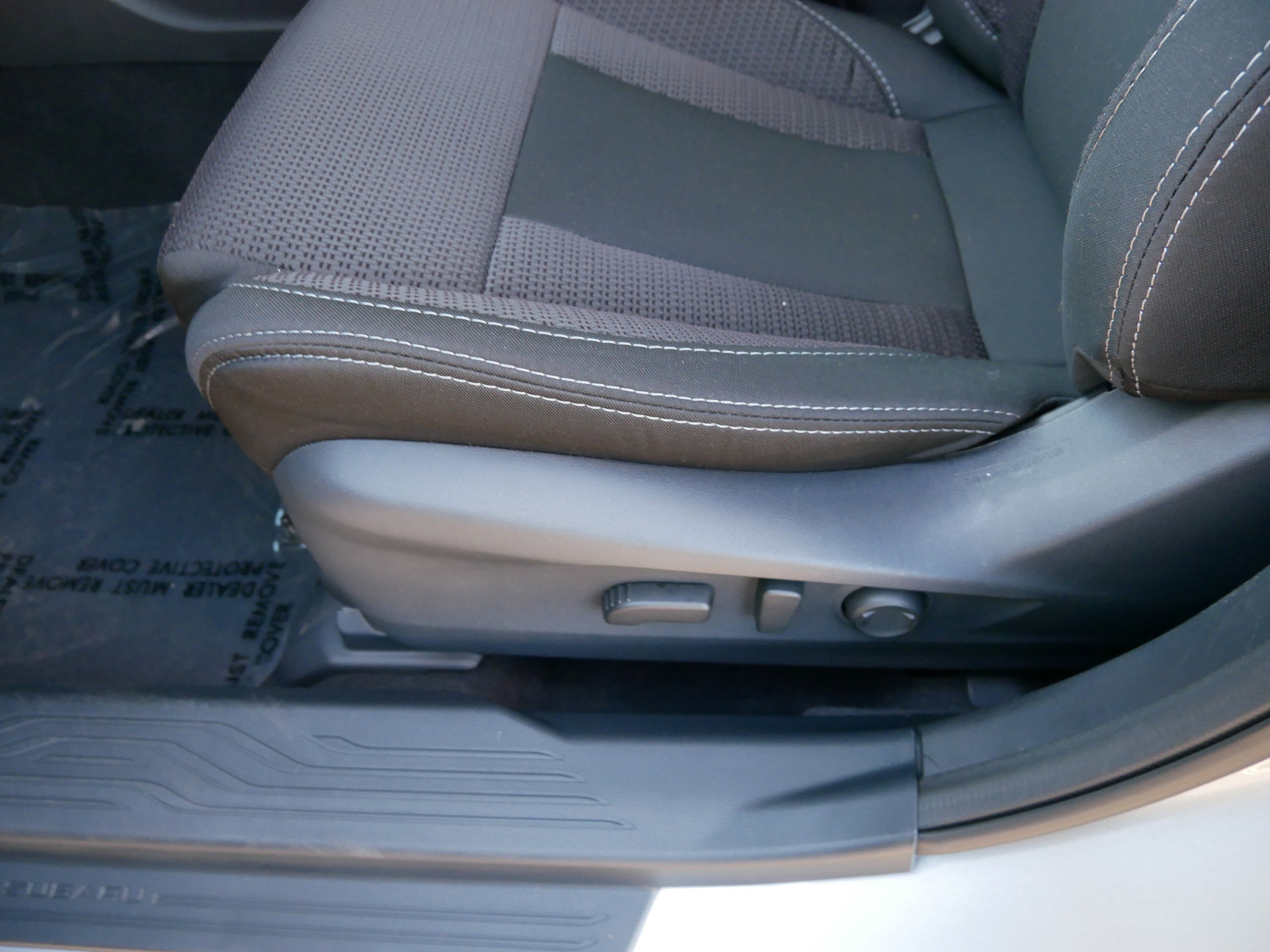 Used 2025 Subaru Outback Premium image 20