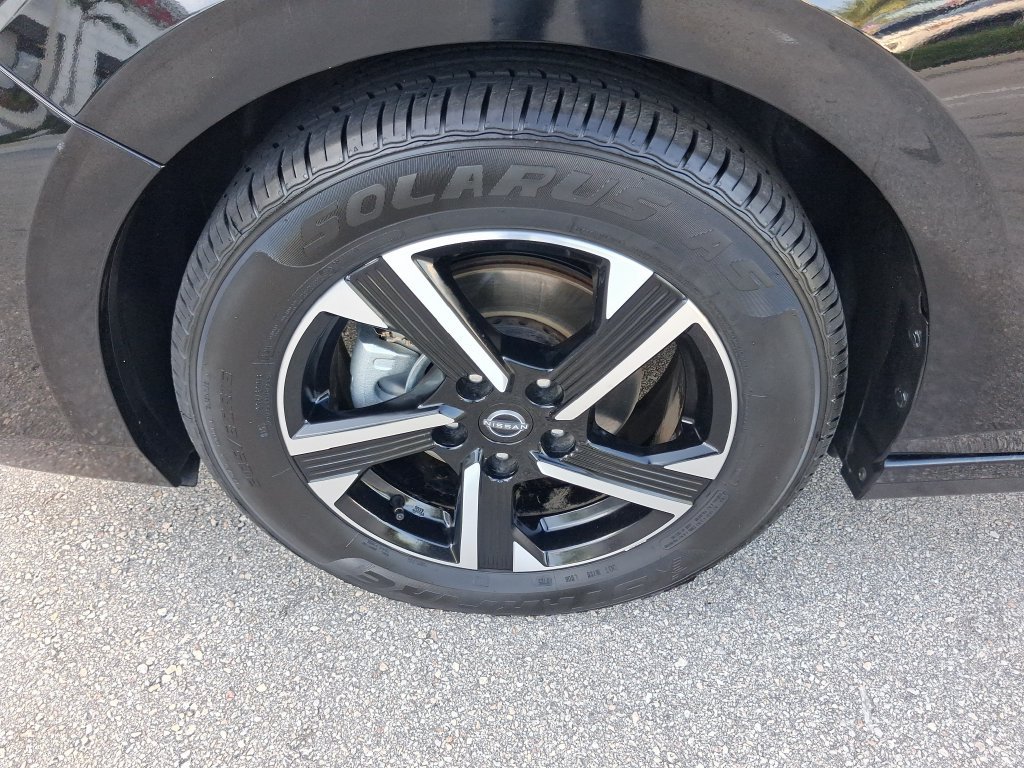 Certified 2024 Nissan Sentra SV FWD image 15