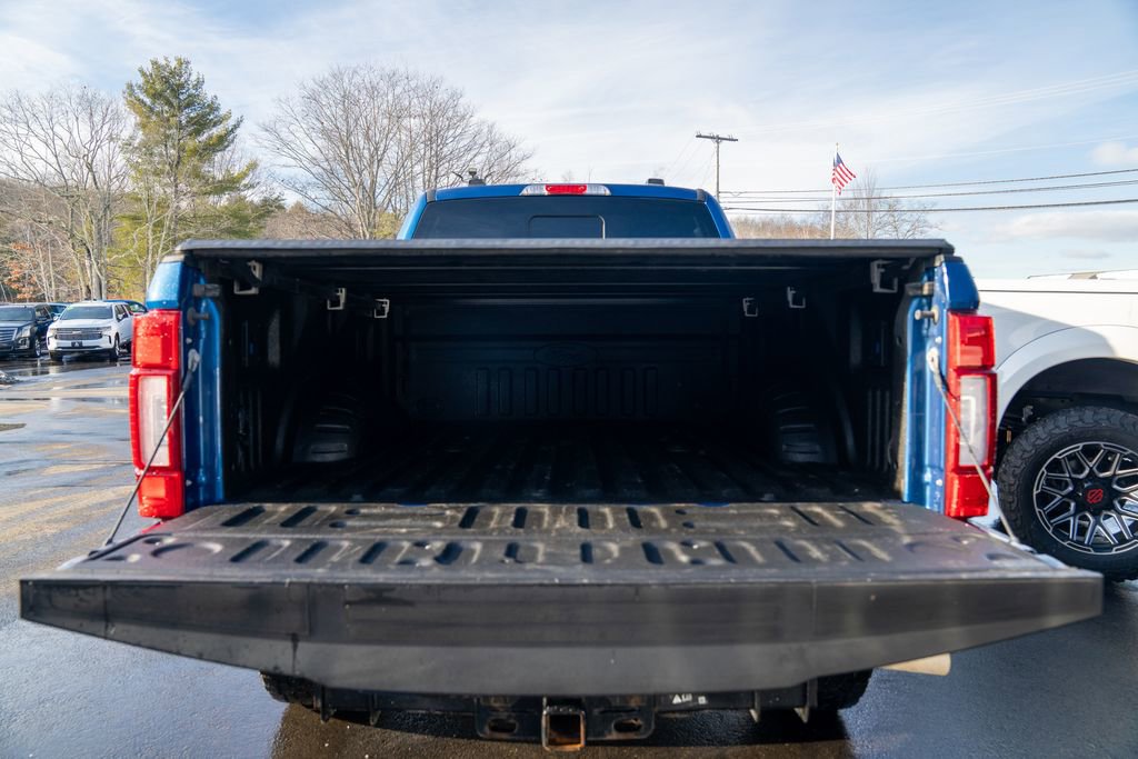 Used 2022 Ford F250 Lariat w/ Black Appearance Package image 7