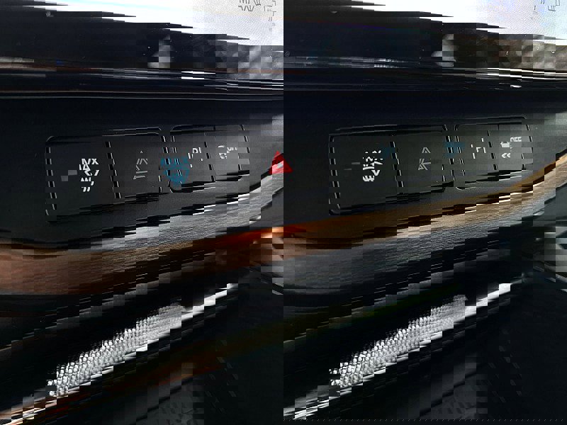 Used 2023 Ford F150 Lightning Lariat image 60