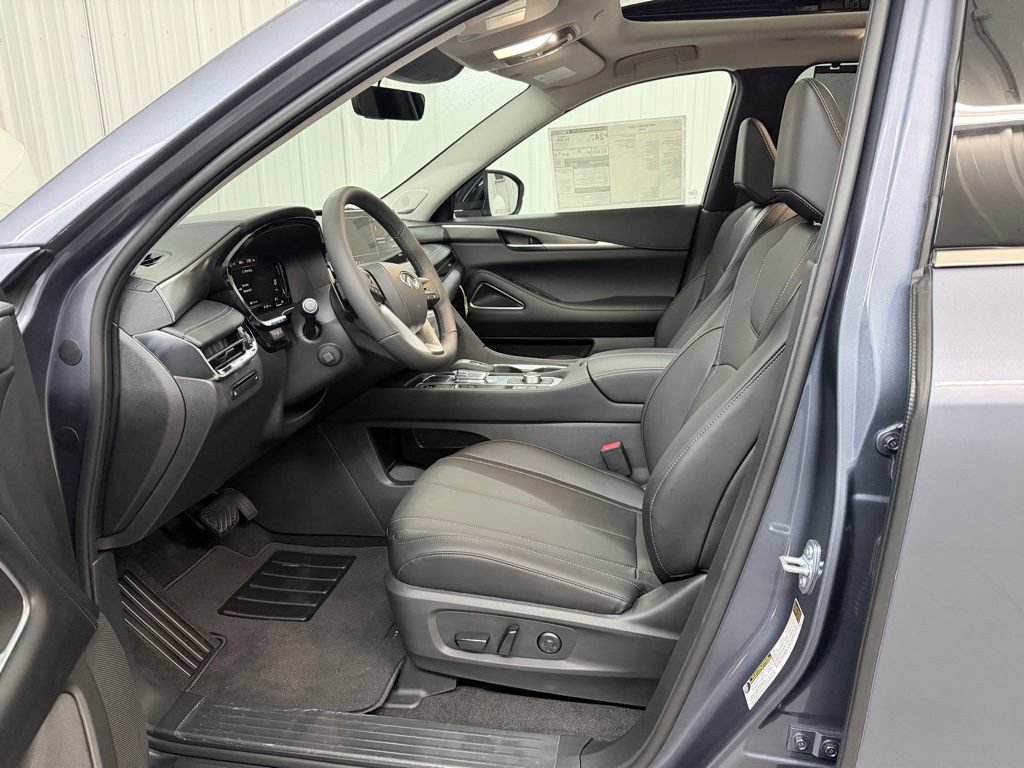 Certified 2026 INFINITI QX60 Luxe w/ Cargo Package FWD image 10