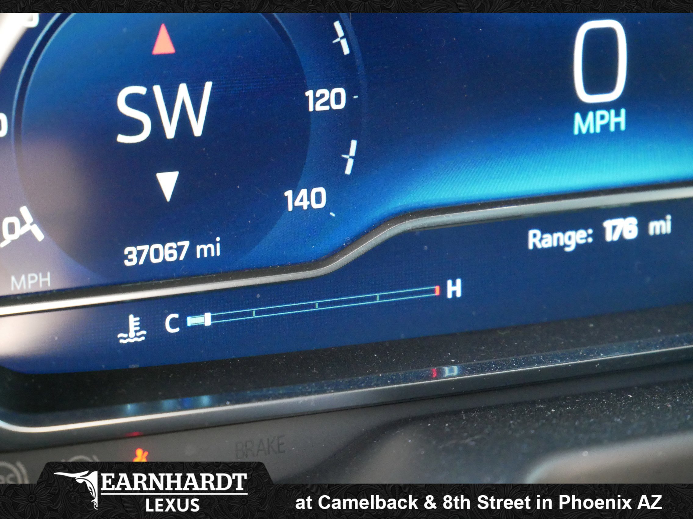 Used 2023 Chevrolet Tahoe Z71 w/ Luxury Package image 6