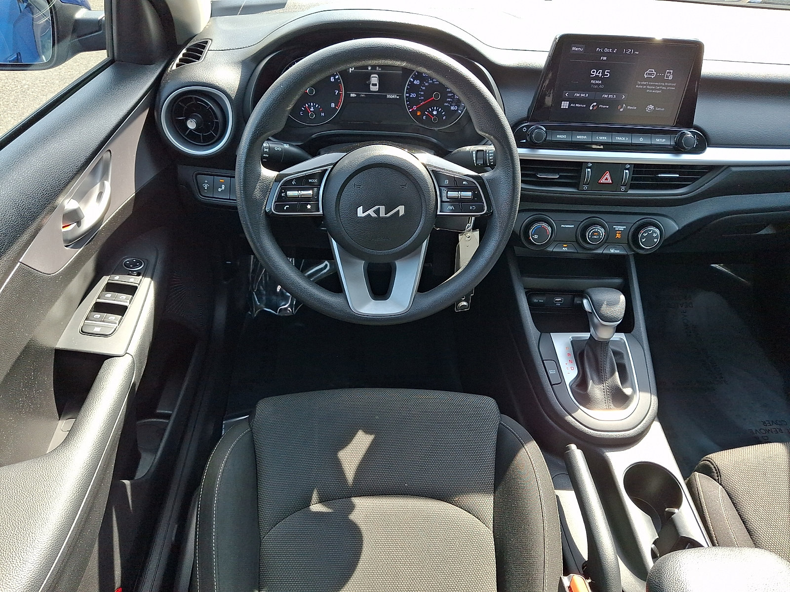 Used 2023 Kia Forte LXS w/ LXS Technology Package FWD image 13