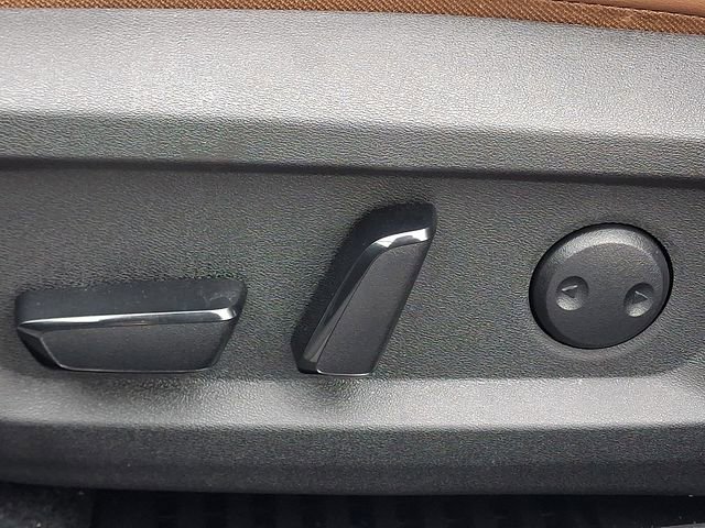 Used 2025 Nissan Rogue Platinum w/ Platinum Premium Package image 26