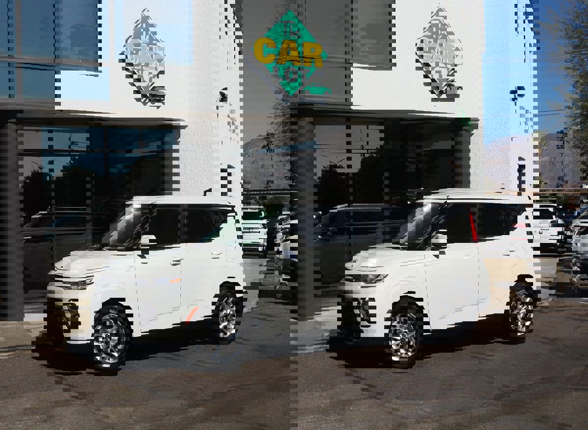 Used 2020 Kia Soul S FWD image 4