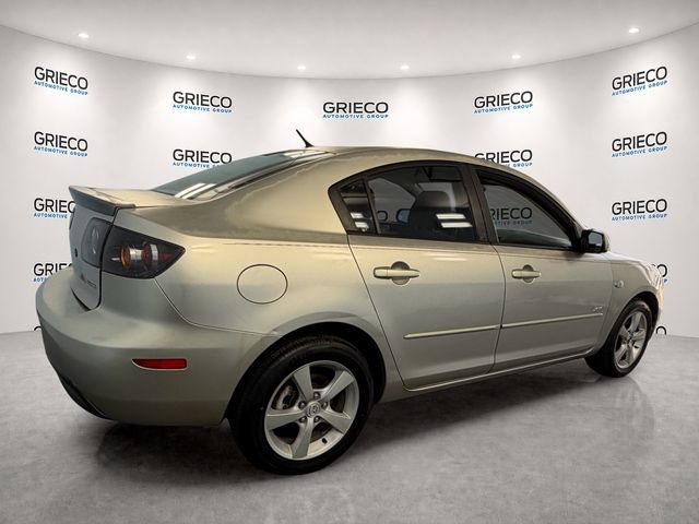 Used 2004 MAZDA MAZDA3 I w/ Pwr & 16" Alloy Wheel Pkg FWD image 12
