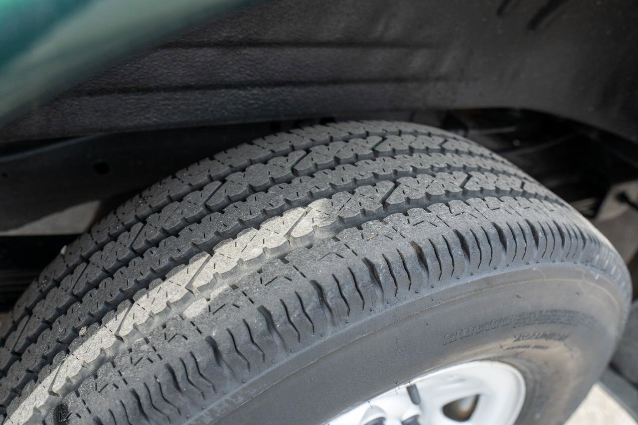 Used 2014 Chevrolet Express 3500 LS image 24