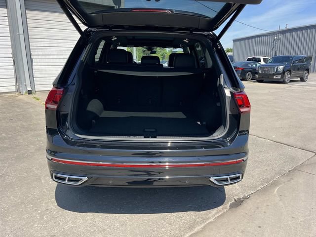 Used 2022 Volkswagen Tiguan SEL R-Line AWD/4WD image 15