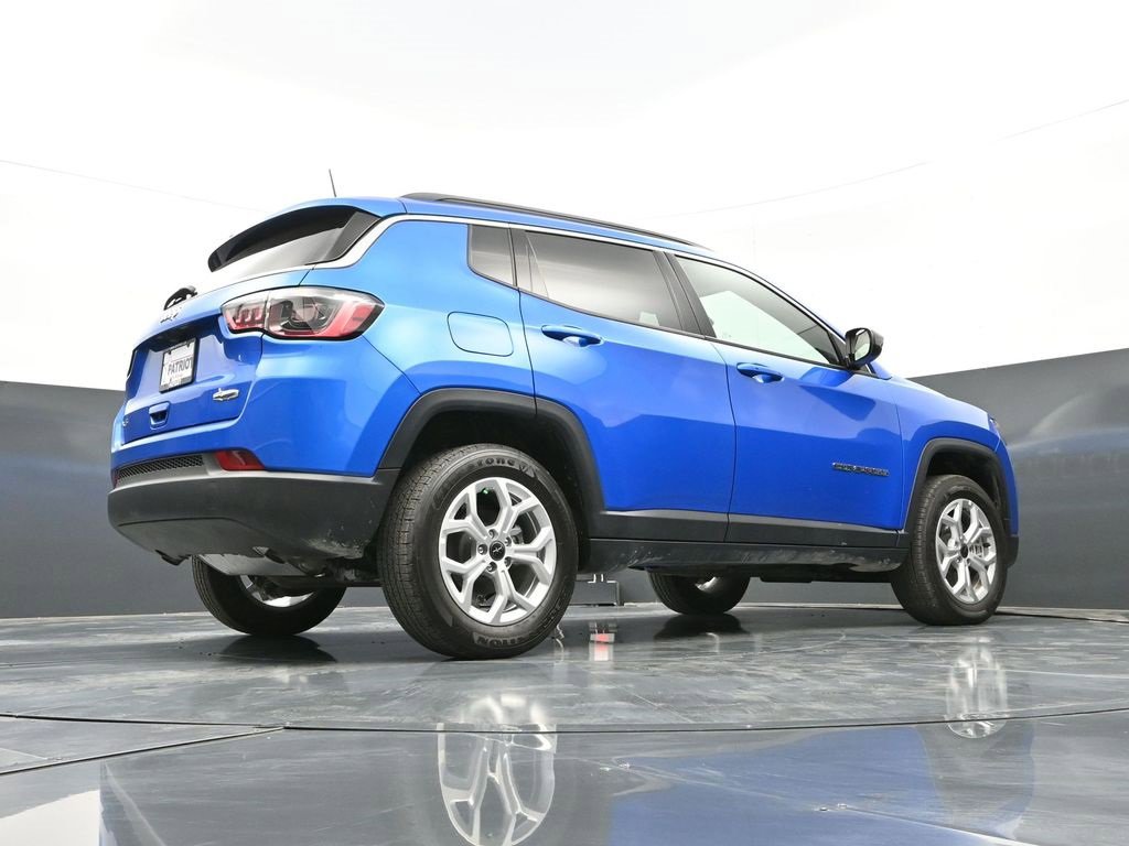 New 2026 Jeep Compass Latitude image 37